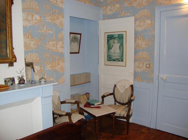 Bed and Breakfast Domaine De La Dame De Lauriere Solignac Zimmer foto