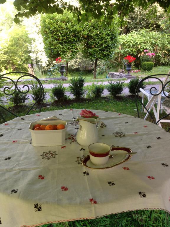 Bed and Breakfast Domaine De La Dame De Lauriere Solignac Exterior foto